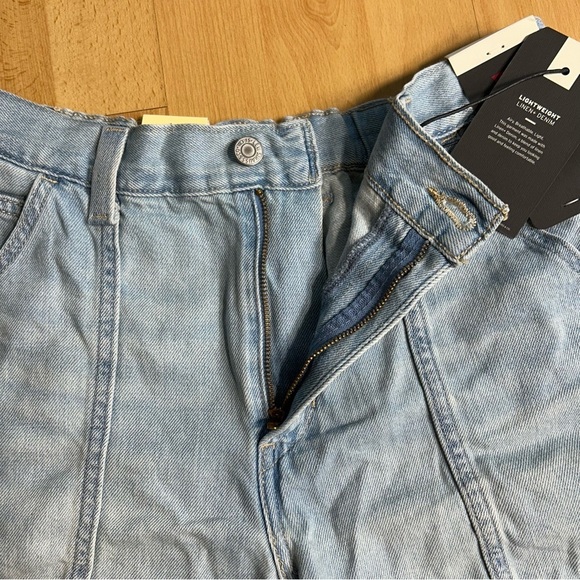 NWT Levi's Luxury Trip Short in Light Wash Linen Cotton Lightweight 27 - Picture 9 of 16